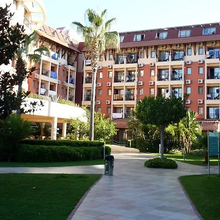 Palmeras Ultra 5* Konaklı