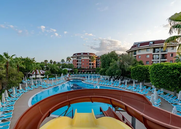 Palmeras Ultra Otel
