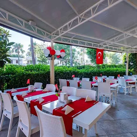 Отель Palmeras Ultra 5*
